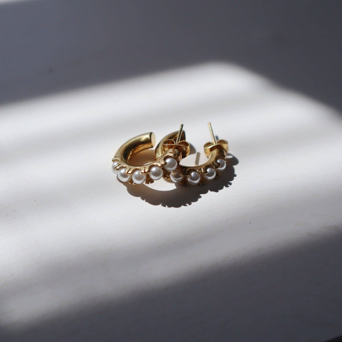 Nori Pearl Hoop Earrings