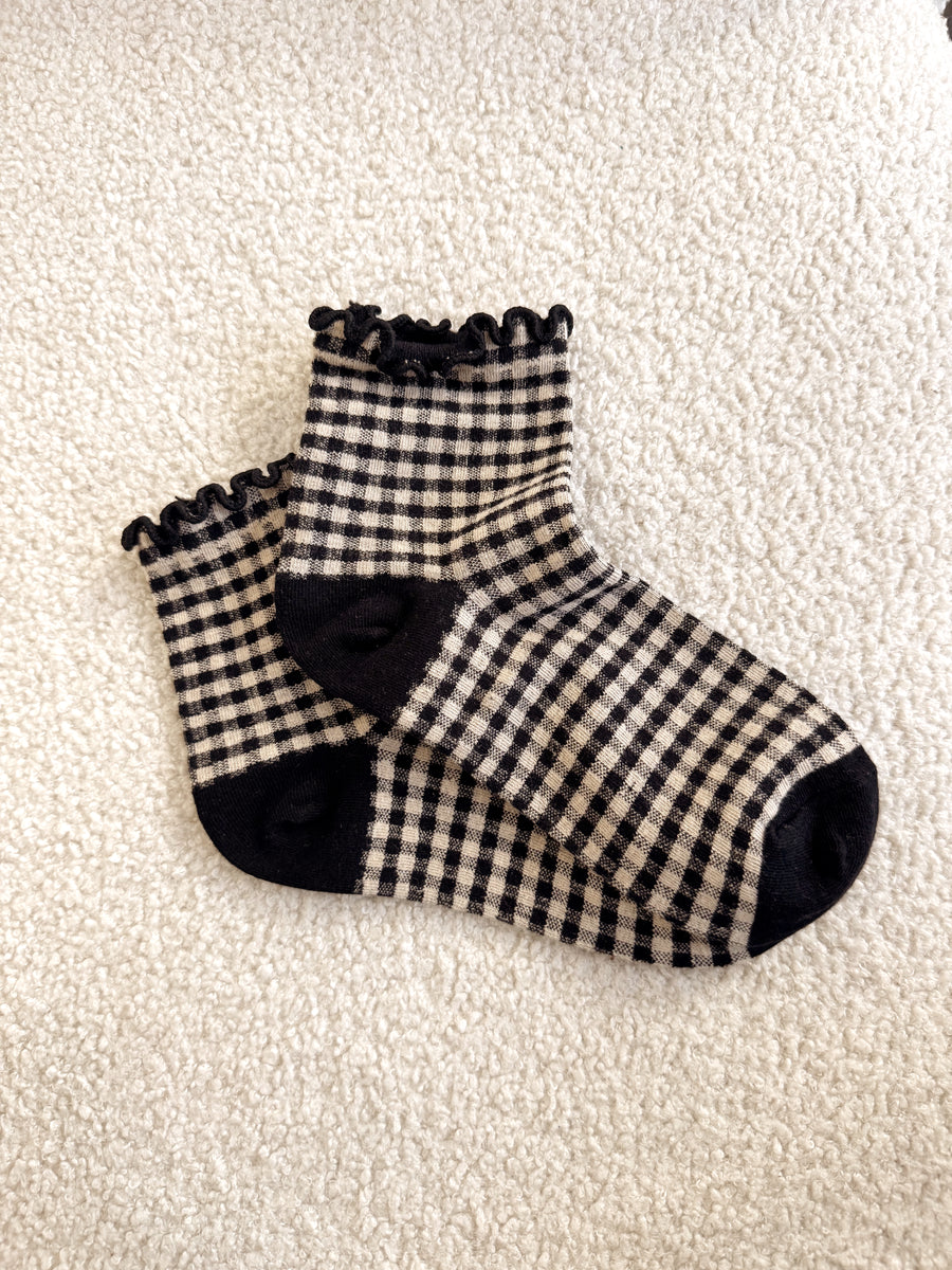 Black Checkered Ankle Ruffle Socks