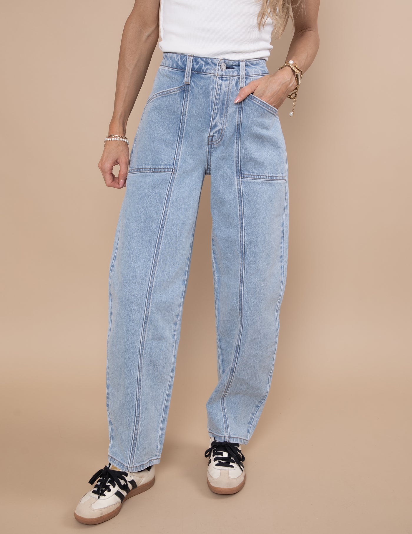 Victoria Barrel Jeans