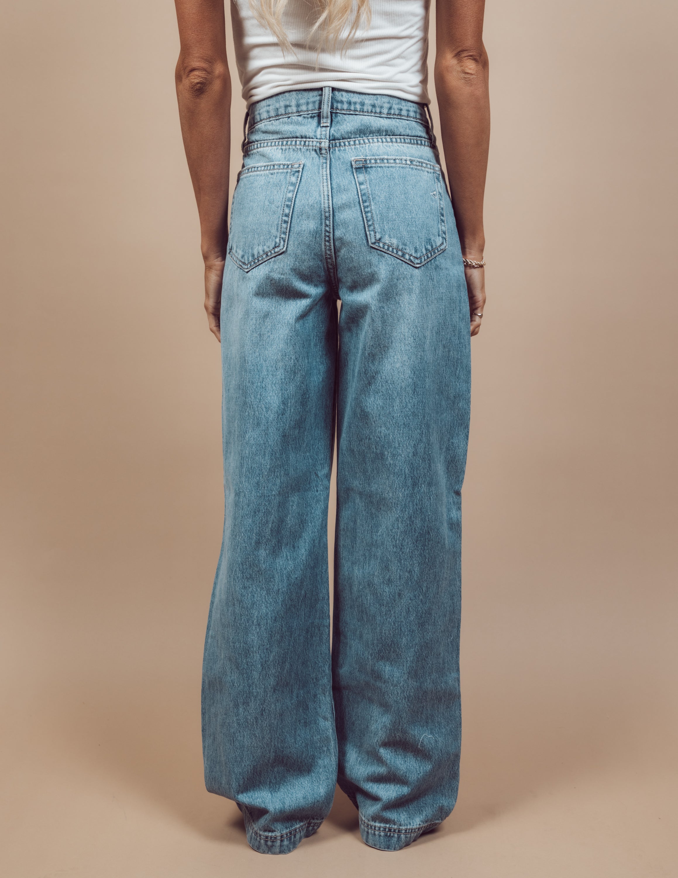 Della Classic Dad Jean